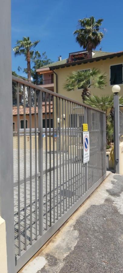 Appartamento La Spiaggia Bordighera Eksteriør bilde